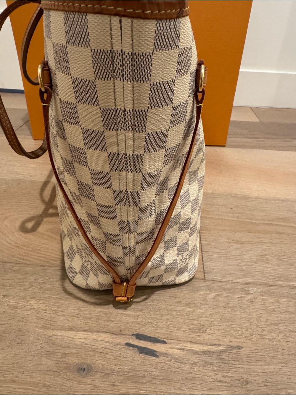 Louis Vuitton Damier Azur Canvas Tote Bag in White/Beige MM - Picture 3 of 16